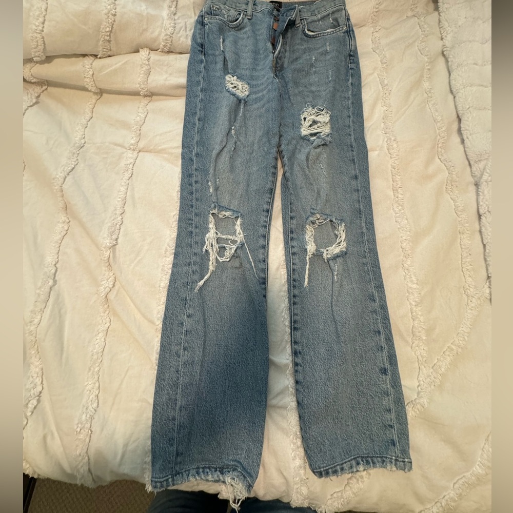 BDG medium wash slim straight distressed size 25 jeans